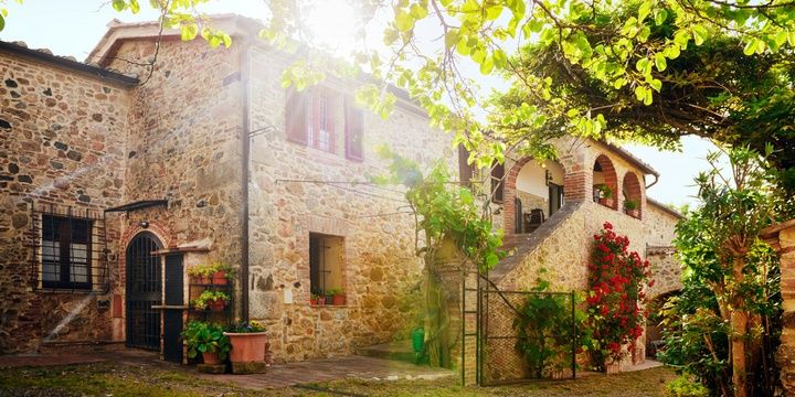 Learn to Welcome Your New Neighbors Italy
