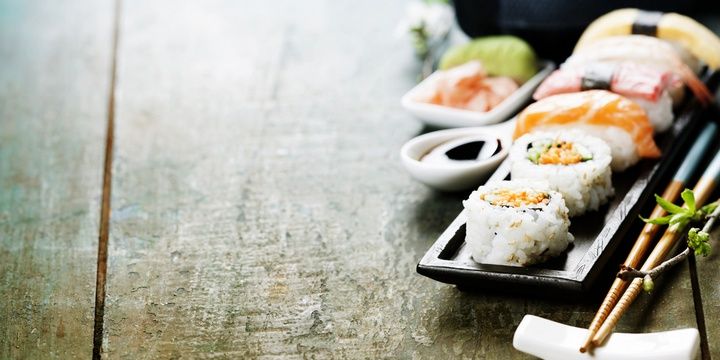 5 Types of Food You Should Avoid Before Drinking Alcohol Sushi