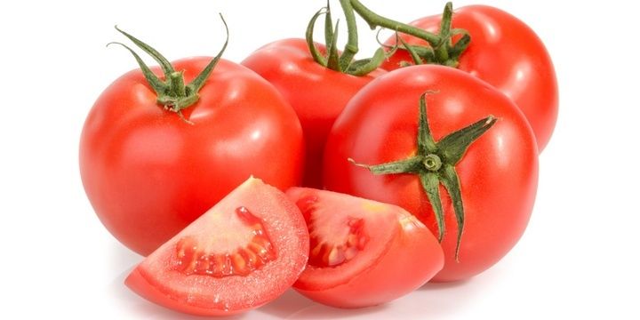 7 Foods to Help You Look Younger Tomatoes