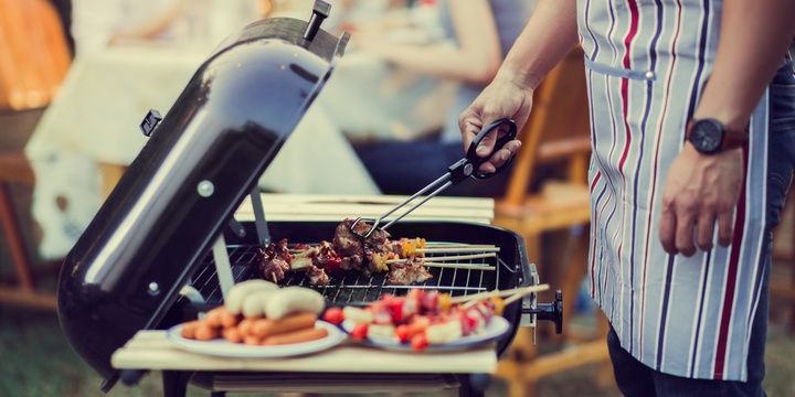 5 Tricks Professionals Use to Make It All Sparkling Clean Oven-cleaning your grill
