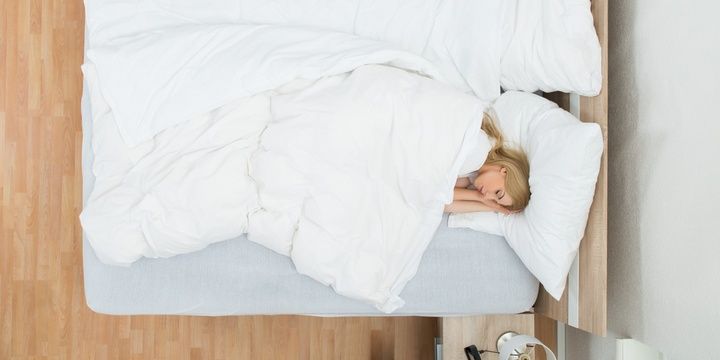 6 Wrong Things to Do When Going to Bed You do not mind snagging any old pillow