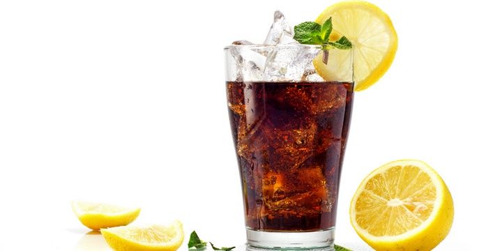 5 Foods That Wont Let You Have a Six-Pack Diet soda