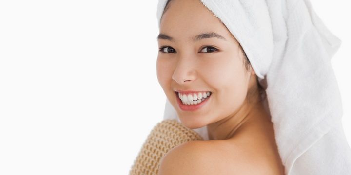 5 Things That Are Harmful for Your Skin Loofahs