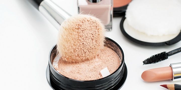 11 Makeup Secrets for Every Mature Woman to Use Refrain from using powder