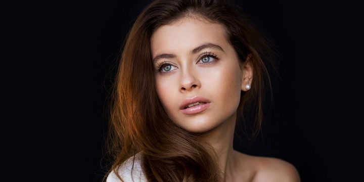 7 Physical Characteristics of Women Most Men Find Attractive Huge eyes