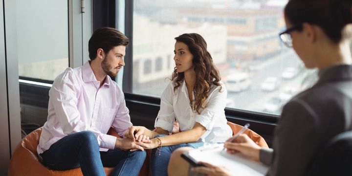 7 Situations When People Might Need a Couples Therapist Pay attention to changes