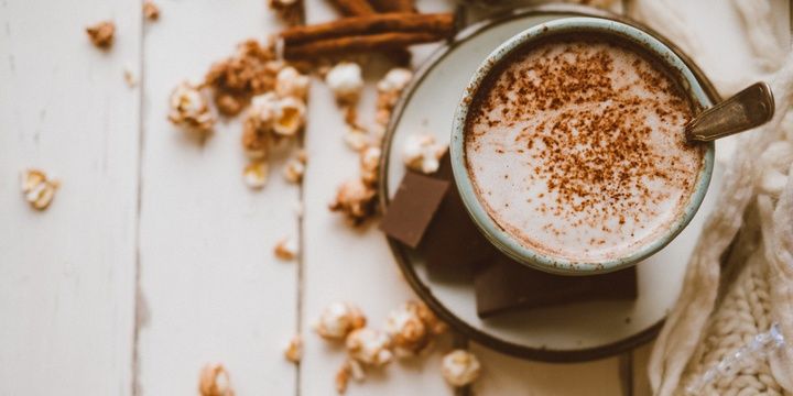 7 Sweet Products That Can Replace Unhealthy Desserts Cinnamon-sugar popcorn